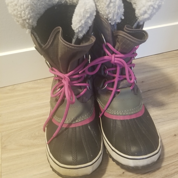 Sorel Winter Boots - Picture 3 of 6